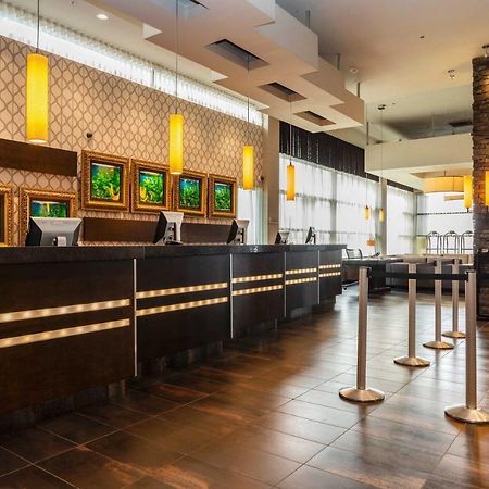 Sandman Signature Vancouver Airport Hotel & Resort Richmond Bagian luar foto