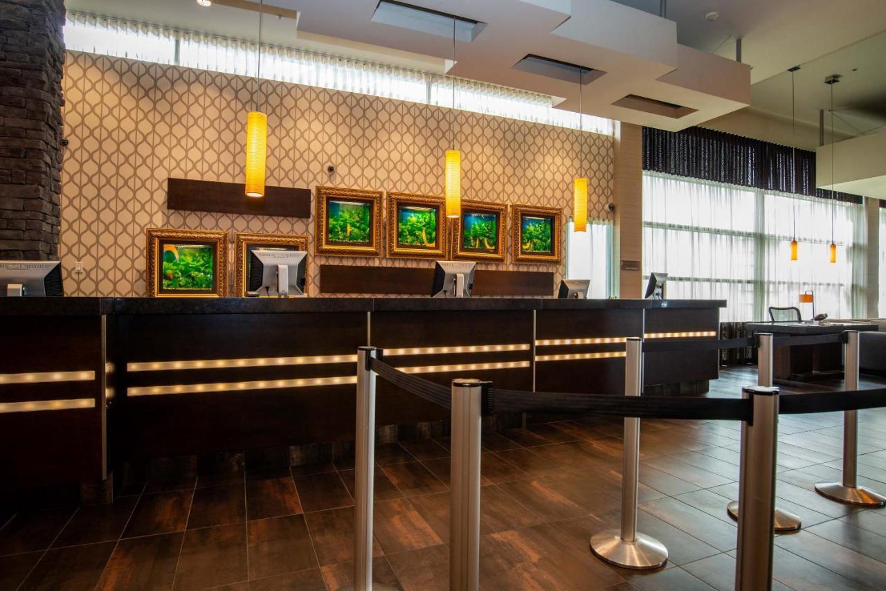 Sandman Signature Vancouver Airport Hotel & Resort Richmond Bagian luar foto