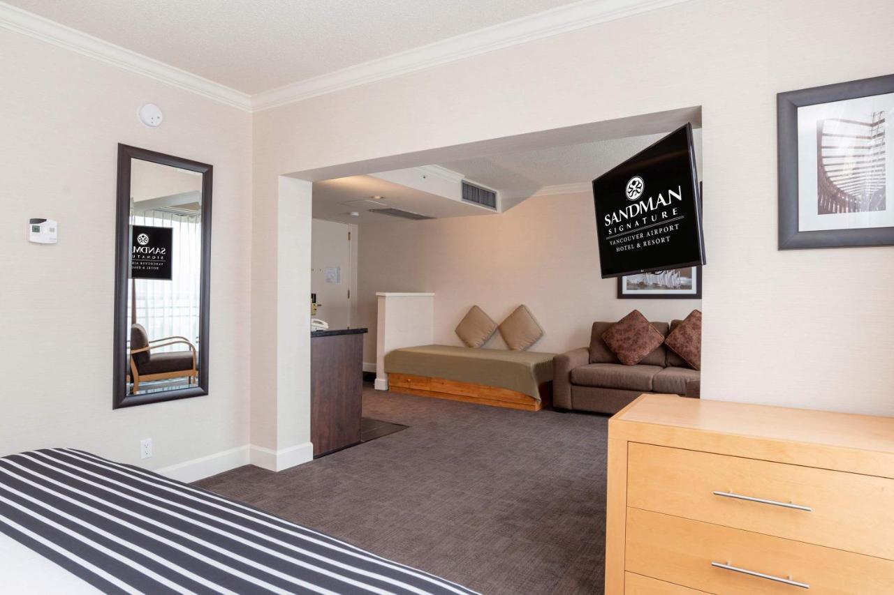 Sandman Signature Vancouver Airport Hotel & Resort Richmond Bagian luar foto