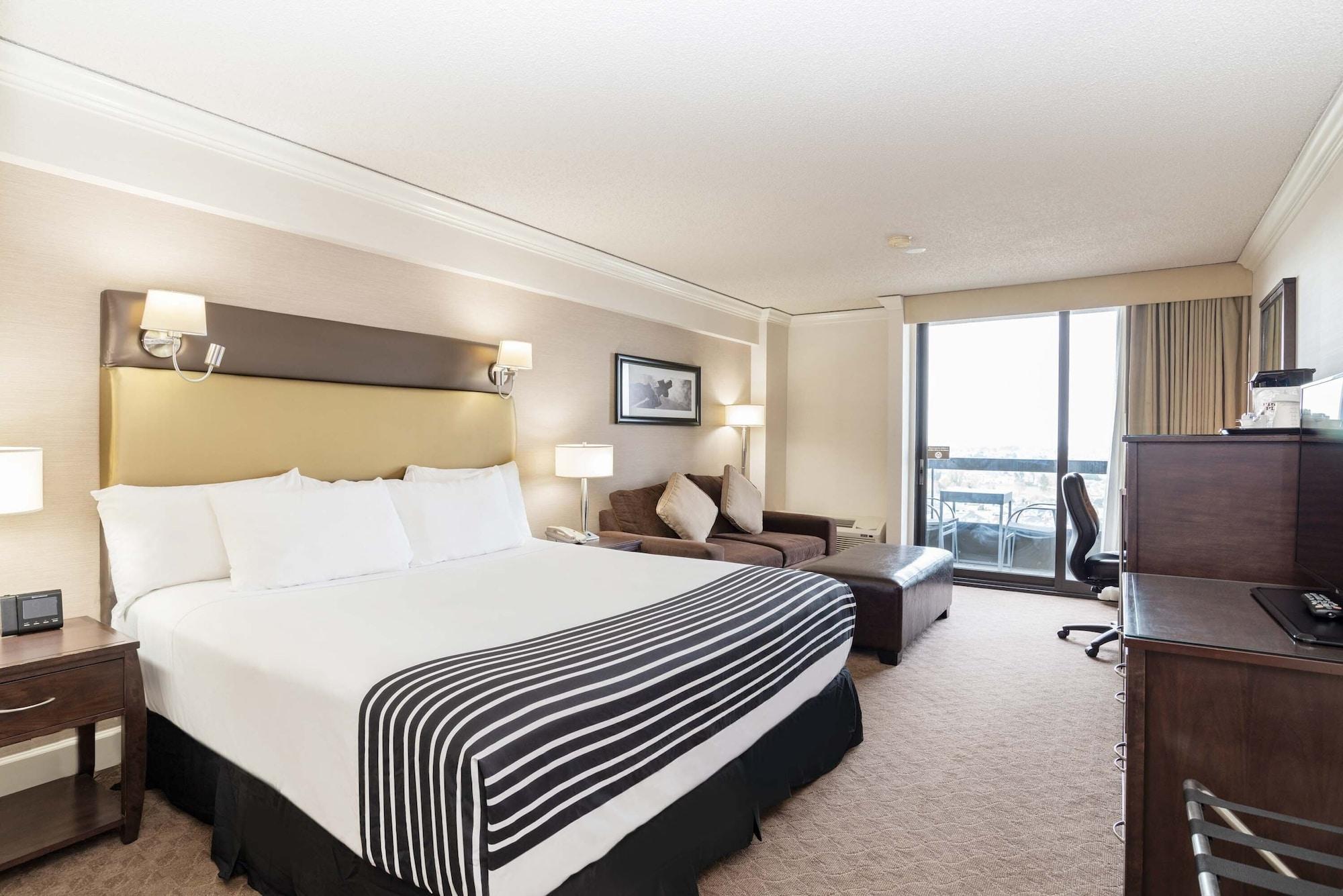 Sandman Signature Vancouver Airport Hotel & Resort Richmond Bagian luar foto